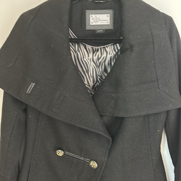 Gorgeous  black  woman coat size Xs - Picture 2 of 15